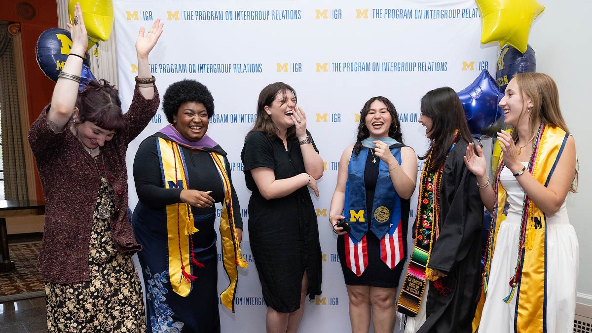 Photo of Elisa Vega (third from the right)