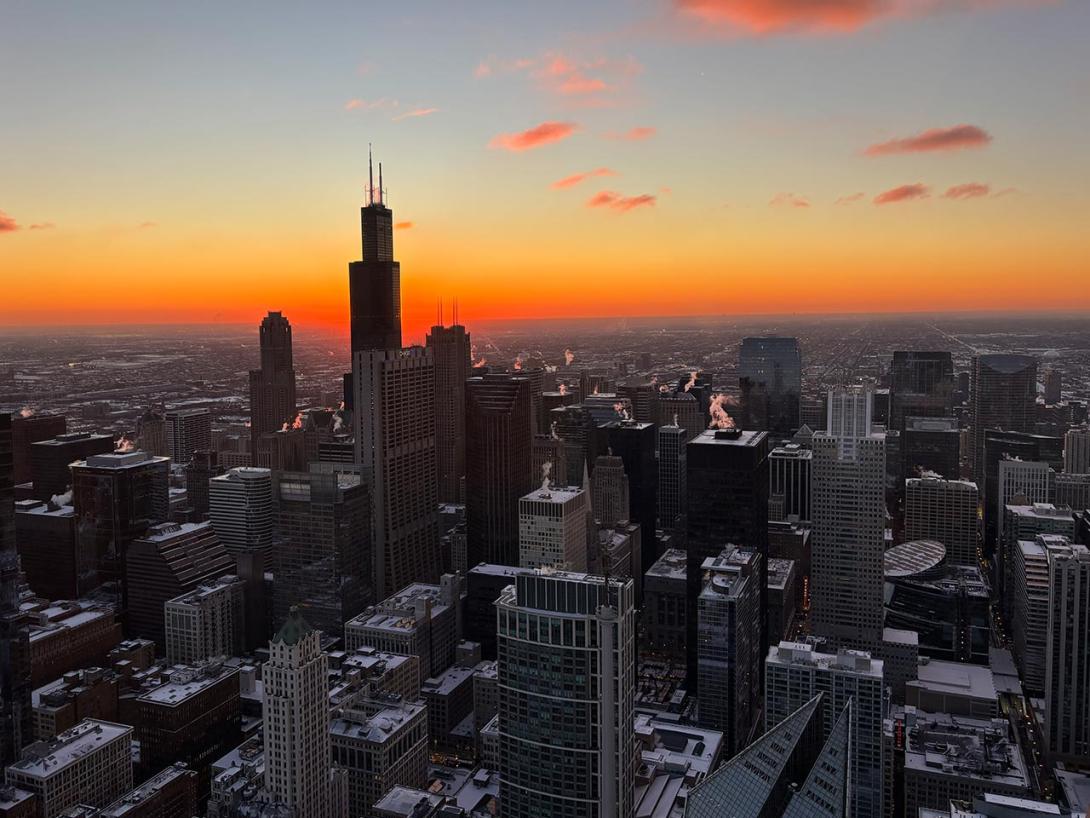 Photo of the Chicago skyline at dusk